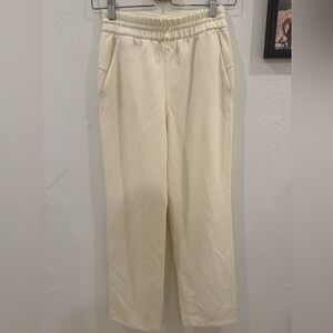 Softstreme High-Rise Straight-Leg Cropped Pant- Buttercream